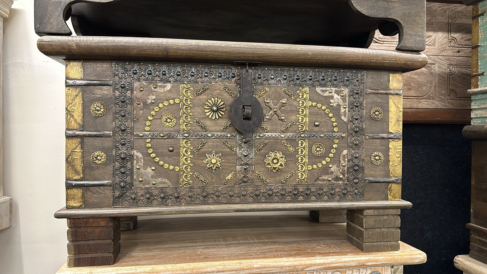 f00b427b-37a6-45ab-a6cc-13a188a28748