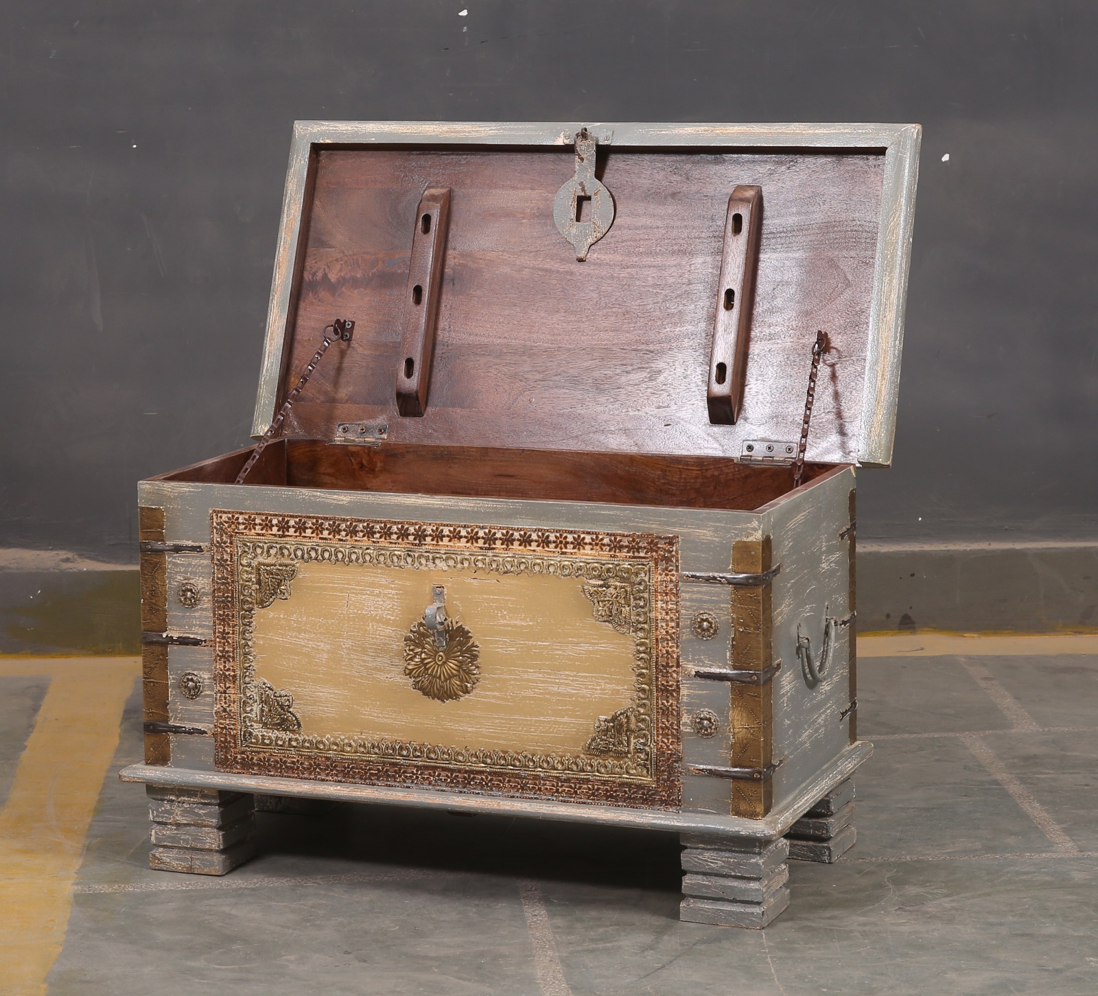 WhatsApp Image 2024-11-10 at 10.45.28 AM (2)