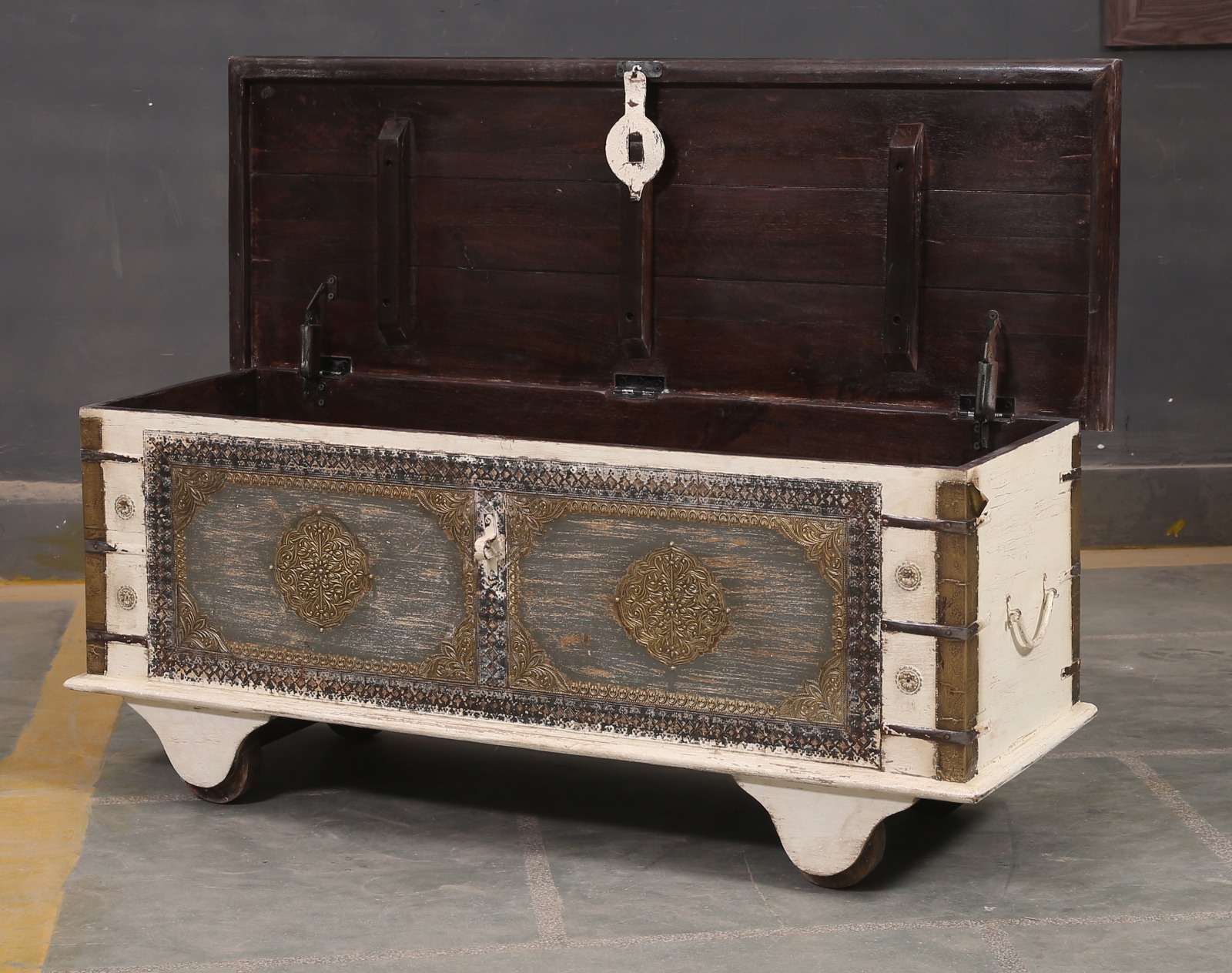 WhatsApp Image 2024-11-10 at 10.45.34 AM (2)