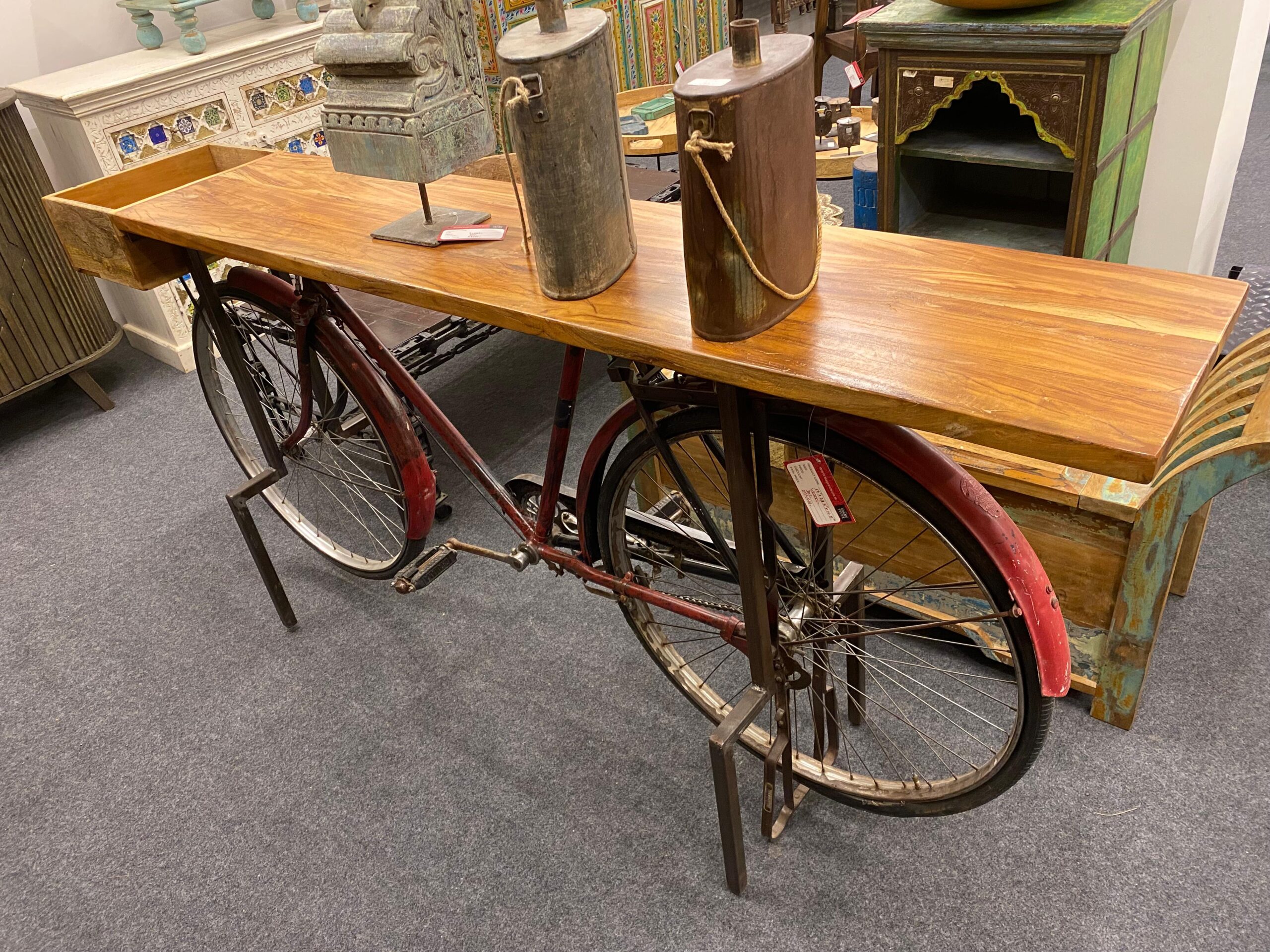 5f33db1c-2d3d-4131-8135-5e78975905d3