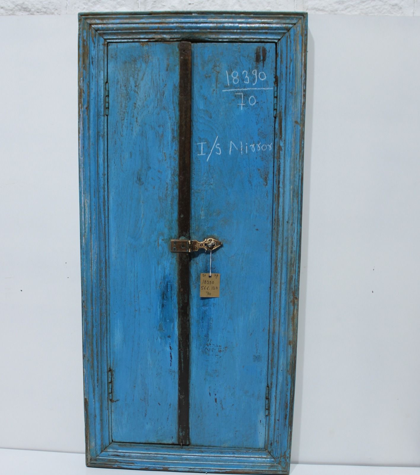 17d7f372-65be-40bf-8d19-69f71eb4fb60