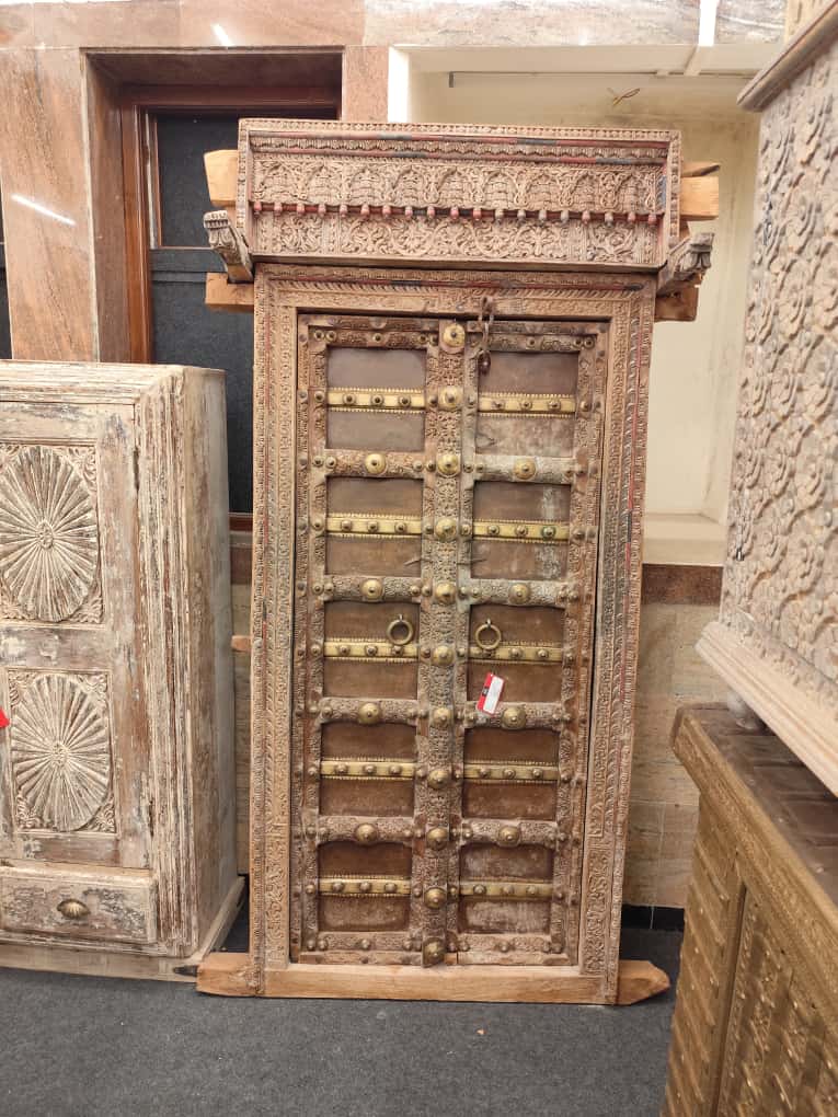 d934b49e-182e-4bdd-aa97-a7d44985e8b8